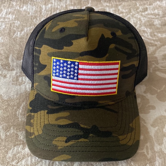 Camo Flag SnapBack Hat - Picture 6 of 6